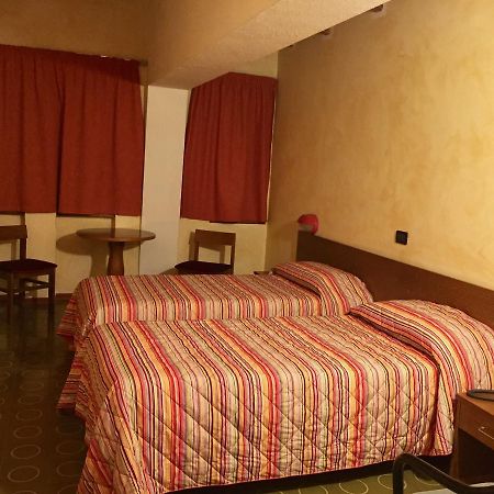 Hotel Sarre Eksteriør billede