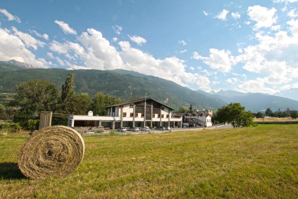 Hotel Sarre Eksteriør billede
