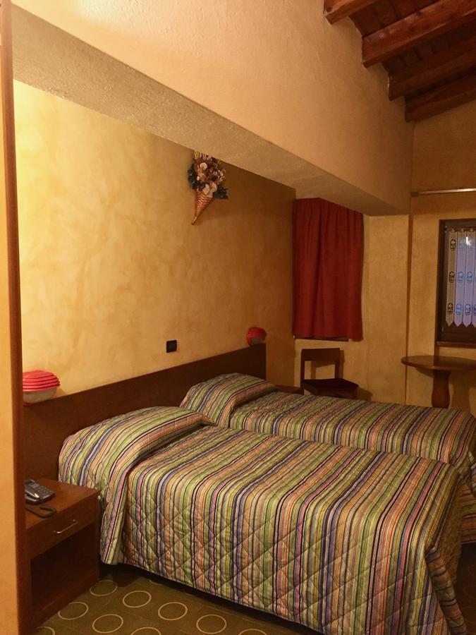 Hotel Sarre Eksteriør billede